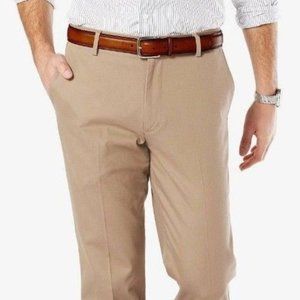 Dockers straight fit signature Khaki size …